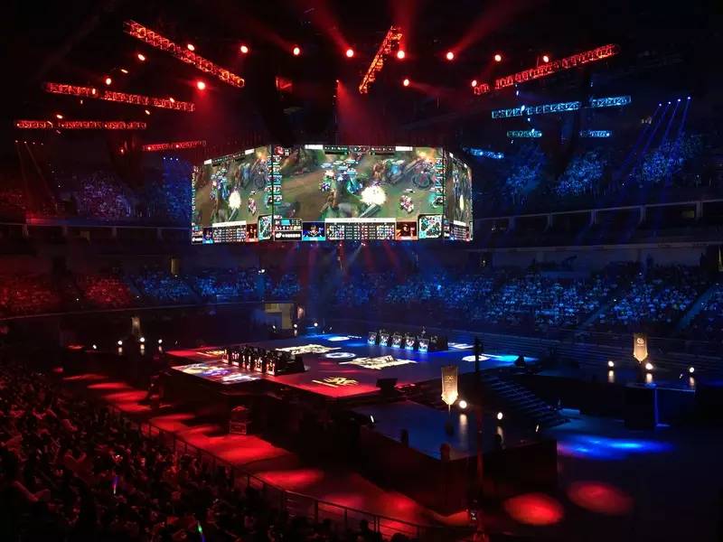 LCK季后赛第二轮：GEN主动选择DK作为对手，HLE将对阵T1